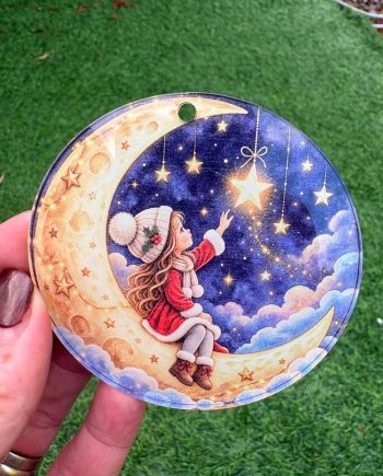 Child sat in the moon Dec